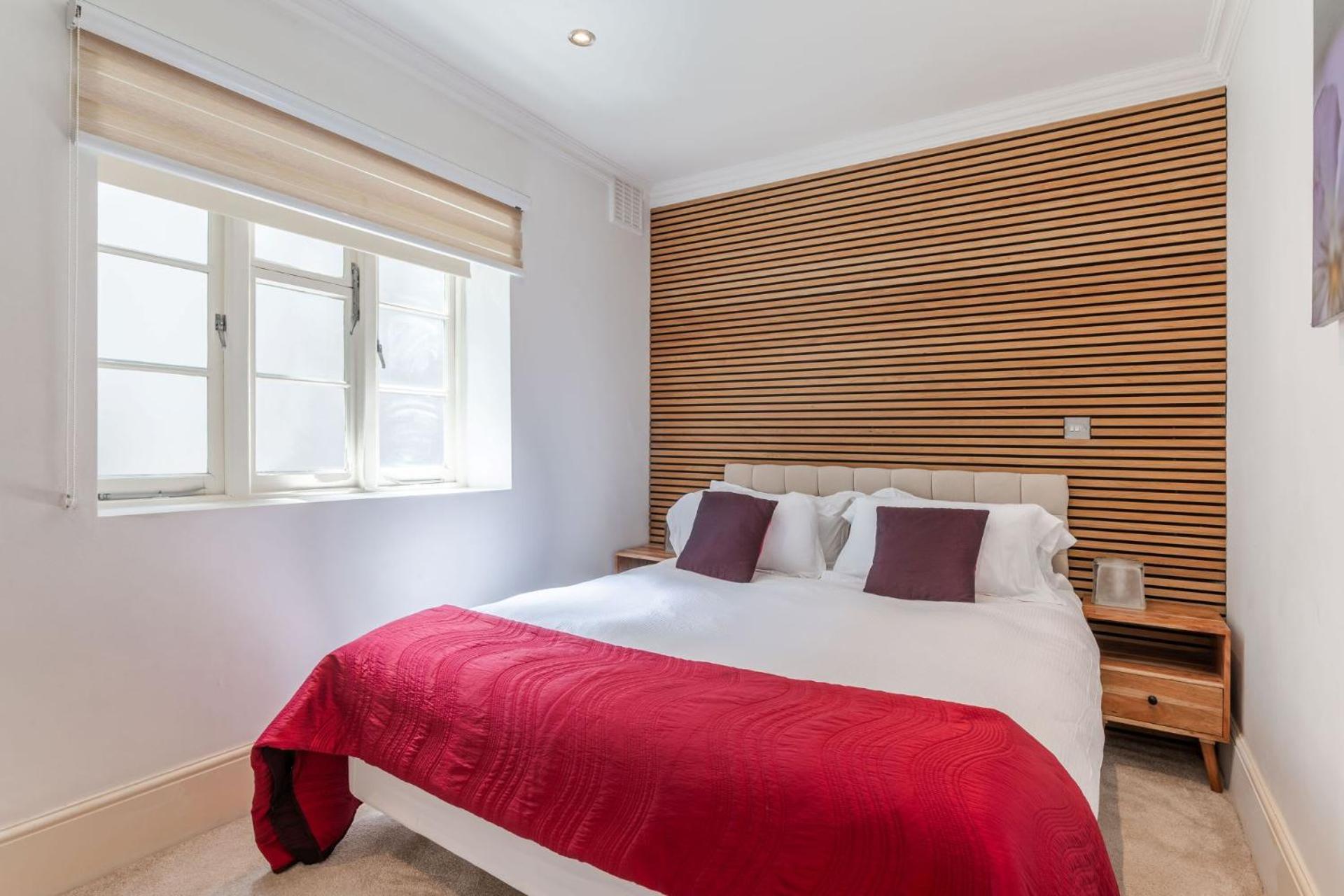 The "Red Room Apartment" - Fitzrovia - By Frankie Says Londra Exterior foto
